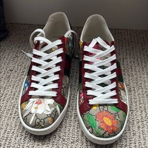 Gucci Multicolor Floral Ace Sneakers with Red Details 36.5